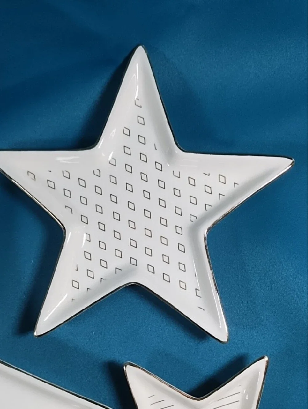 Macy's Set of 3 Ceramic Star Trinket Trays Strip Diamond Solid
